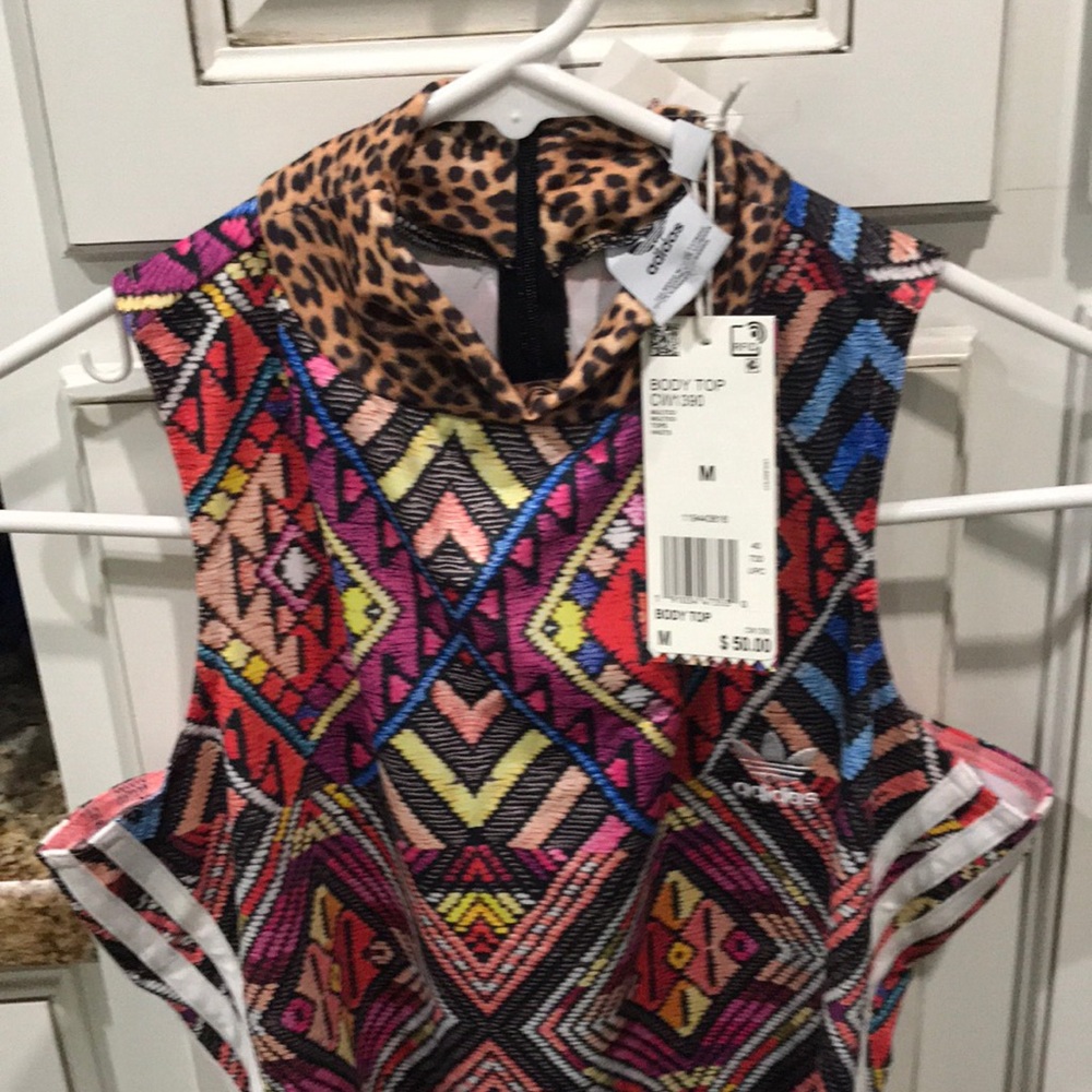 Adidas Women's Multicolor Printed Body Top with Leopard Collar